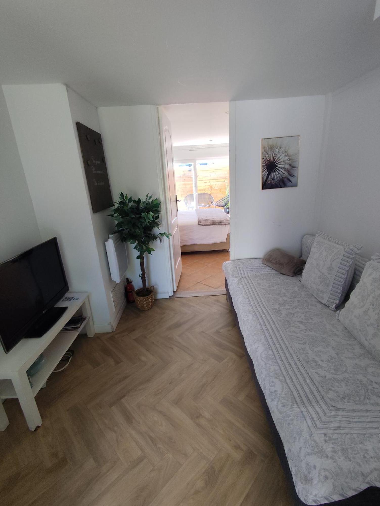 Escapade Pres De Lille - Appartement Charmant Avec Terrasse Et Parking Privee Mons-en-Baroeul Buitenkant foto