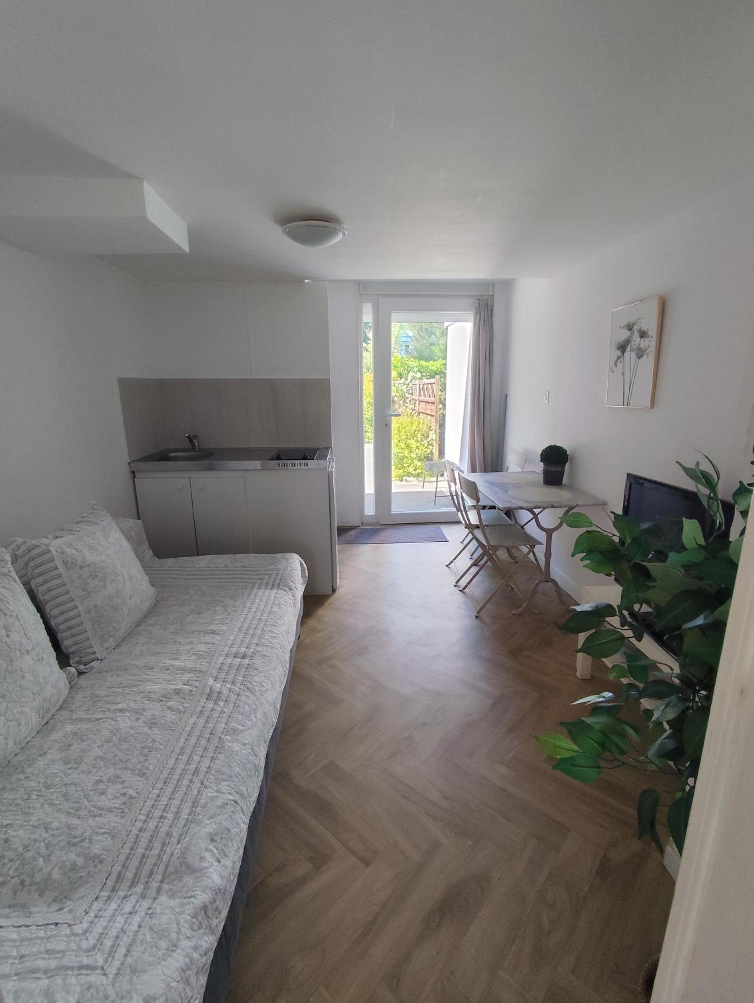 Escapade Pres De Lille - Appartement Charmant Avec Terrasse Et Parking Privee Mons-en-Baroeul Buitenkant foto